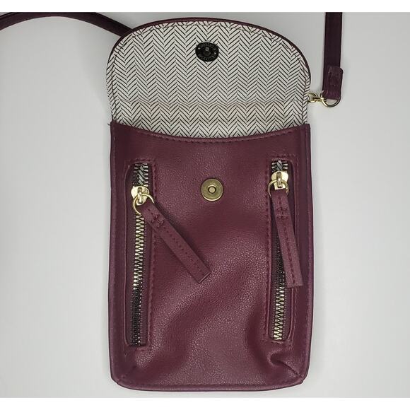 Time And Tru Clutch Wallet/Wrist cross body bangle handle Party purse color wine - Picture 2 of 5